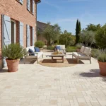 Terrasse en mosaïque (mosaïque en travertin Antico Romano)